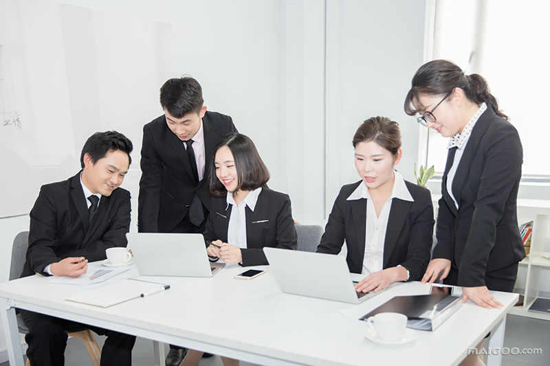 业务员  5人